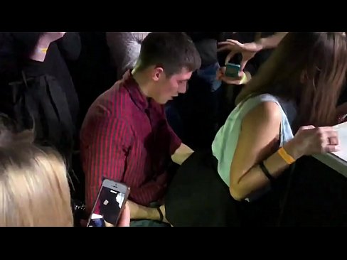 ❤️ Sexe real en una discoteca russa. Noia russa de 18 anys a l'anus i la vagina follada en una discoteca ❤️❌  Sexe a nosaltres ❌️❤