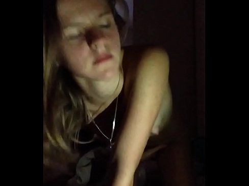 ❤️ Una noia es masturba i corre ❤️❌  Sexe a nosaltres ❌️❤